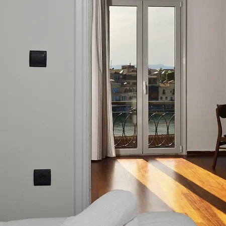 Elia Estia * חאניה